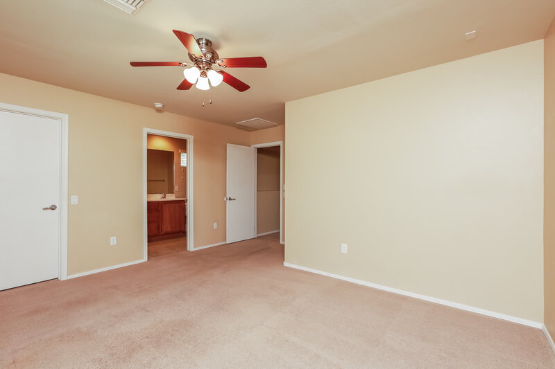 1,890/Mo, 10992 E Gray Mare Trl Tucson, AZ 85747 Main Bedroom View