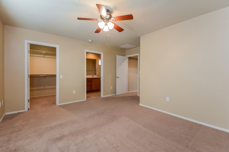 1,820/Mo, 10992 E Gray Mare Trl Tucson, AZ 85747 Main Bedroom View 2