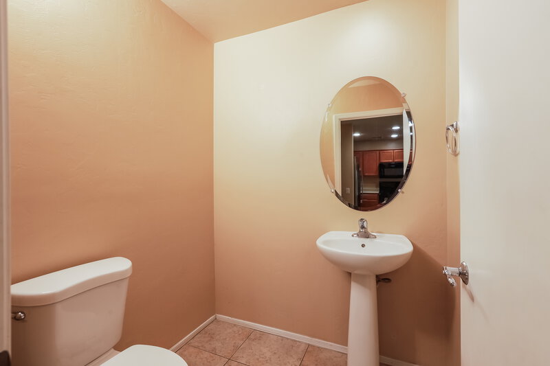 1,890/Mo, 10992 E Gray Mare Trl Tucson, AZ 85747 Bathroom View