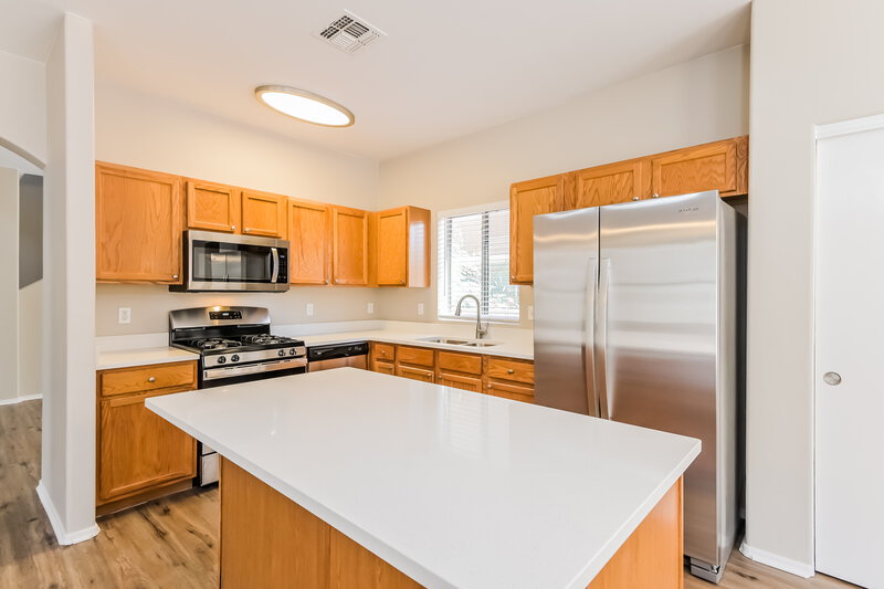 1,765/Mo, 388 E Camino Limon Verde Sahuarita, AZ 85629 Kitchen View
