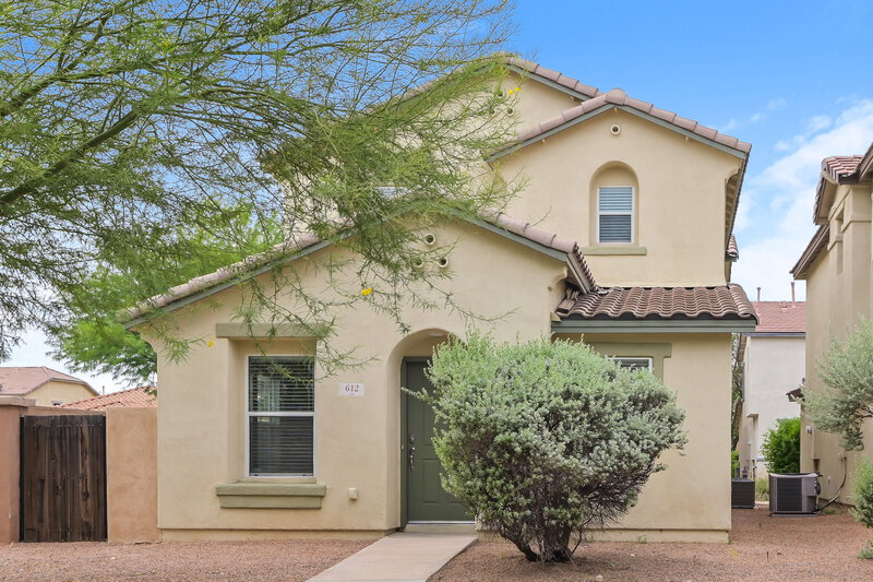 1,720/Mo, 612 W Paseo Celestial Sahuarita, AZ 85629 External View
