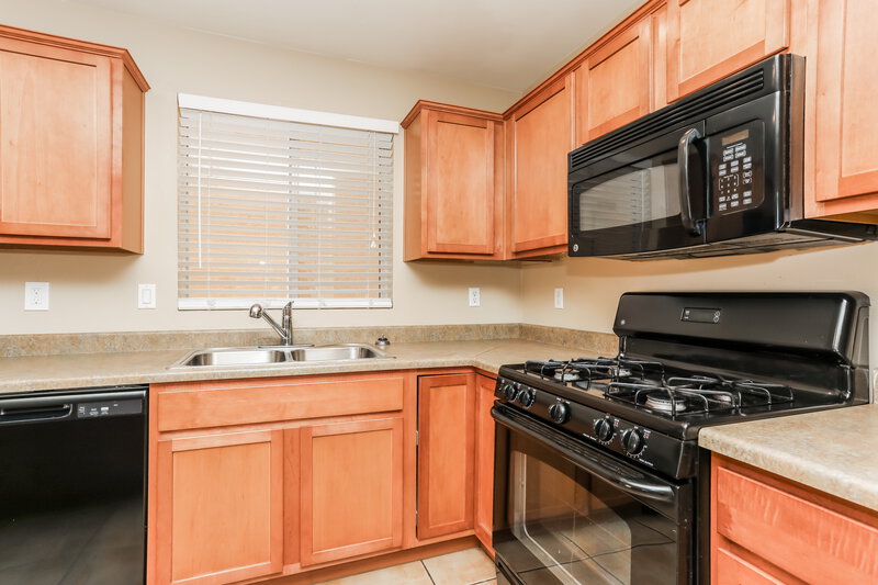 1,605/Mo, 14352 S Camino El Galan Sahuarita, AZ 85629 Kitchen View 2