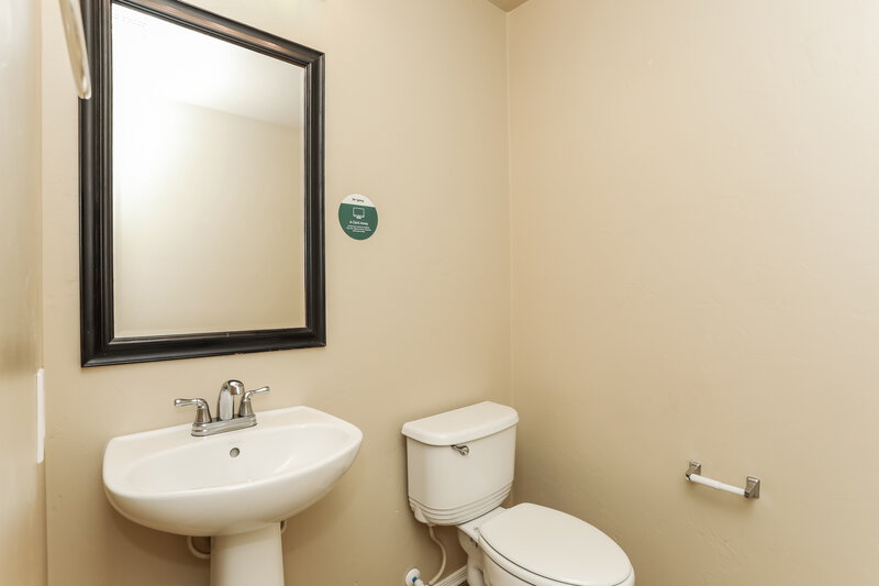 1,605/Mo, 14352 S Camino El Galan Sahuarita, AZ 85629 Bathroom View 2