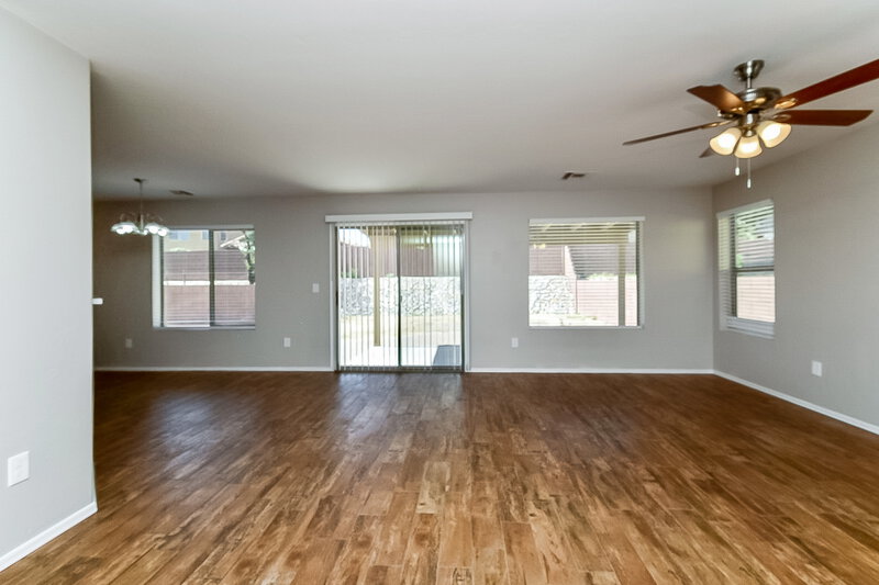 1,845/Mo, 18462 S Bellflower Pl Green Valley, AZ 85614 Living Room View