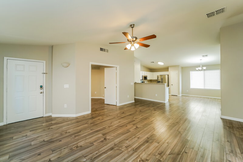 1,870/Mo, 12782 E Hannah Trl Vail, AZ 85641 Living Room View