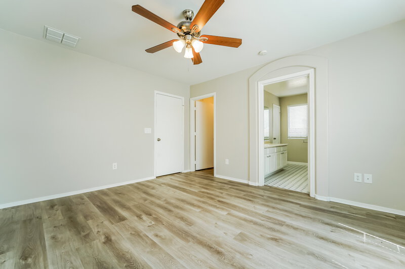 1,870/Mo, 12782 E Hannah Trl Vail, AZ 85641 Main Bedroom View