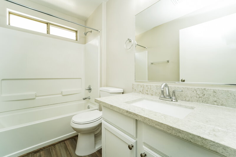 1,870/Mo, 12782 E Hannah Trl Vail, AZ 85641 Bathroom View