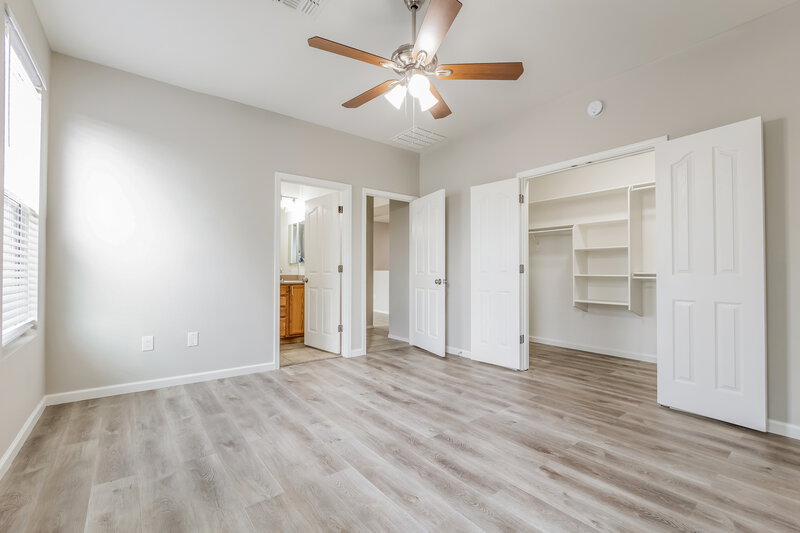 1,830/Mo, 4961 W Calle Don Alfonso Tucson, AZ 85757 Main Bedroom View 2