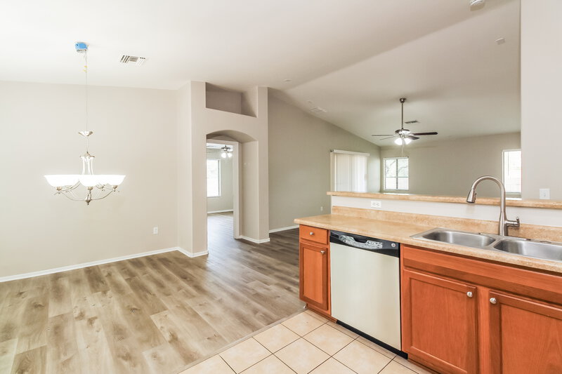 1,910/Mo, 7046 S Copper Bloom Ave Tucson, AZ 85756 Dining Room View