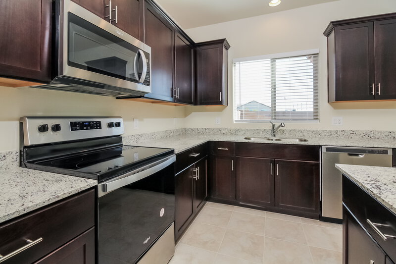 2,145/Mo, 10806 W Claxton Dr Marana, AZ 85653 Kitchen View
