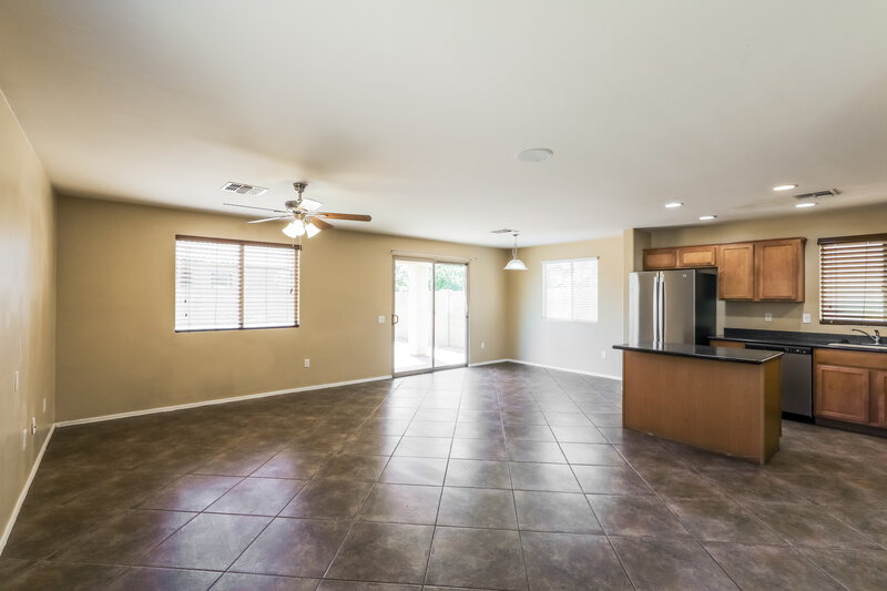 1,885/Mo, 14318 S Camino Vallado Sahuarita, AZ 85629 Living Room View 2