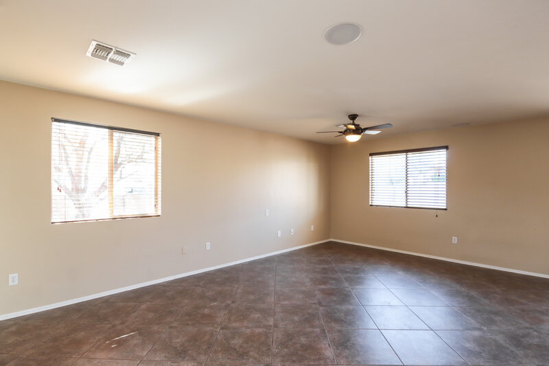 2,700/Mo, 14318 S Camino Vallado Sahuarita, AZ 85629 Living Room View 3