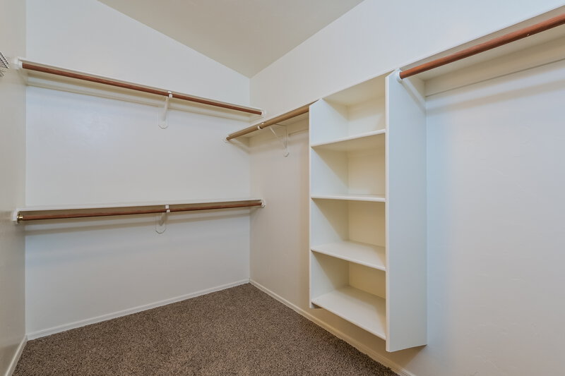 2,080/Mo, 9617 E Paseo Juan Tabo Tucson, AZ 85747 Walk In Closet View