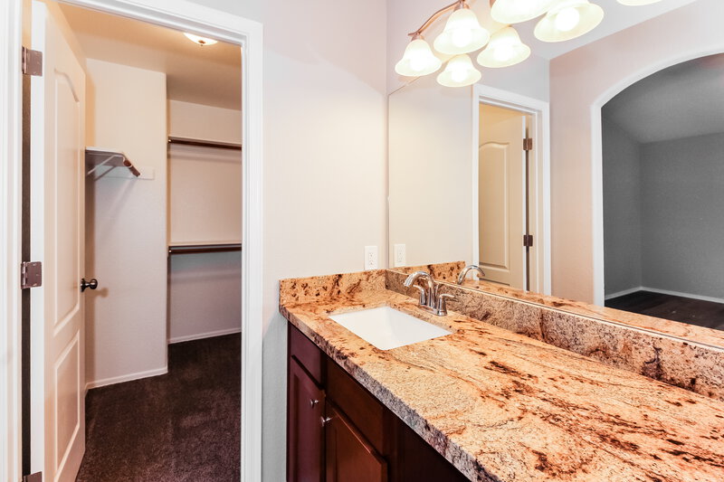 1,755/Mo, 6416 E Nelson Dr Tucson, AZ 85730 Main Bathroom View