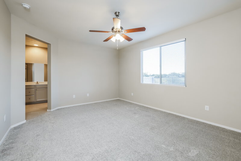 1,990/Mo, 13845 E Silver Pine Tr Vail, AZ 85641 Main Bedroom View