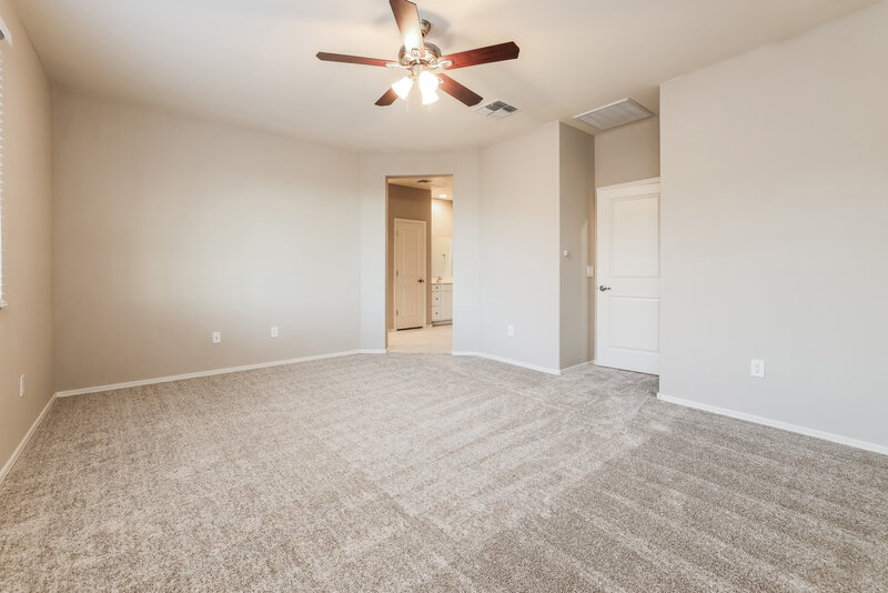 2,030/Mo, 13895 E Silver Pine Trl Vail, AZ 85641 Main Bedroom View 2