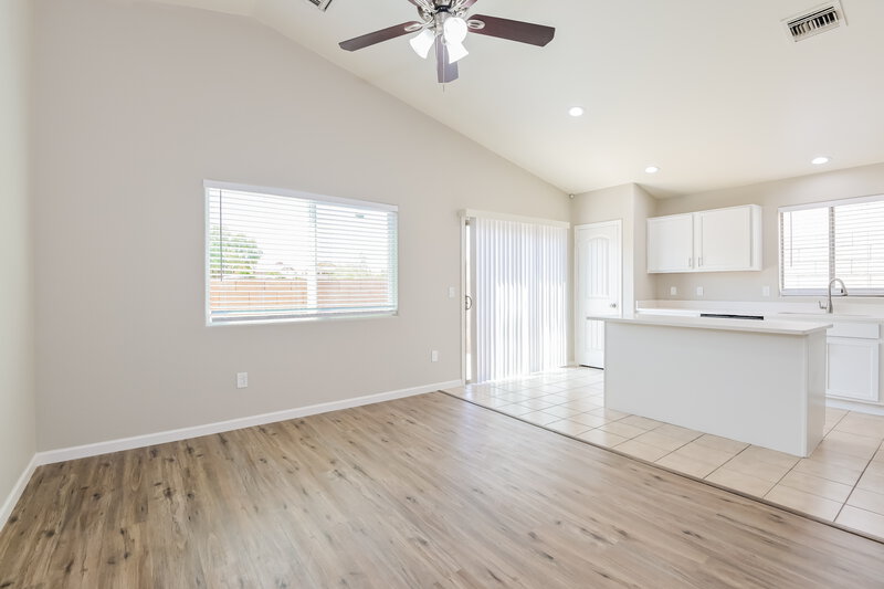 2,255/Mo, 3037 W Mountain Dew St Tucson, AZ 85746 Dining Room View