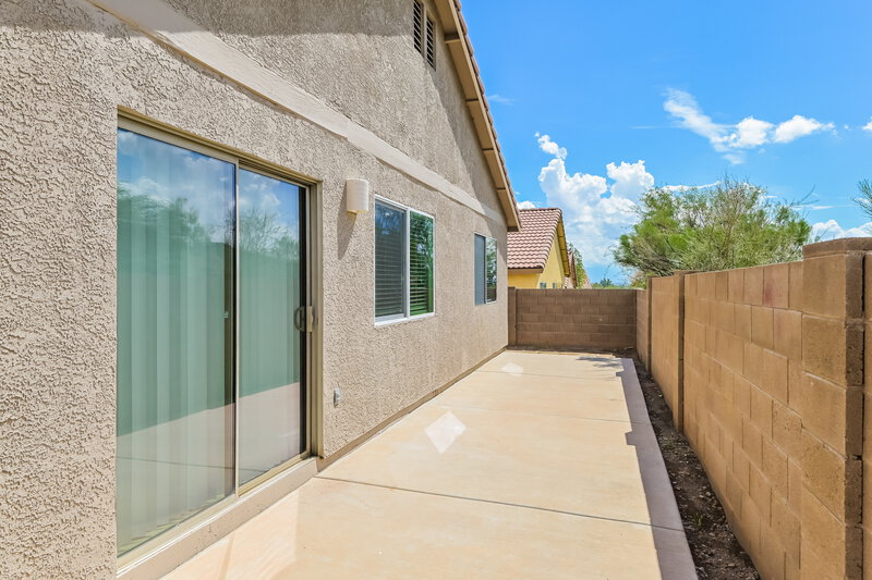 2,255/Mo, 3037 W Mountain Dew St Tucson, AZ 85746 Rear View