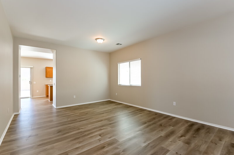 1,870/Mo, 14321 S Via del Moro Sahuarita, AZ 85629 Living Room View 2