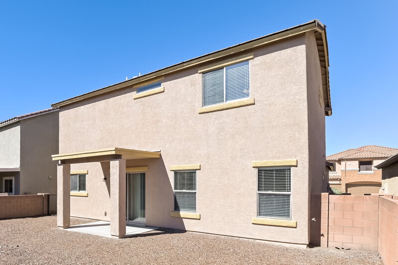 1,870/Mo, 14321 S Via del Moro Sahuarita, AZ 85629 Rear View