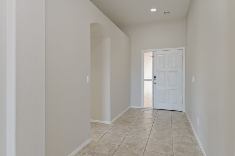 2,175/Mo, 7685 E Placita Luna Preciosa Tucson, AZ 85710 Foyer View