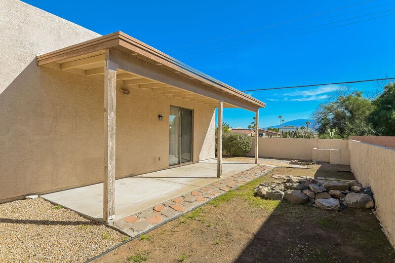 2,175/Mo, 7685 E Placita Luna Preciosa Tucson, AZ 85710 Covered Porch View