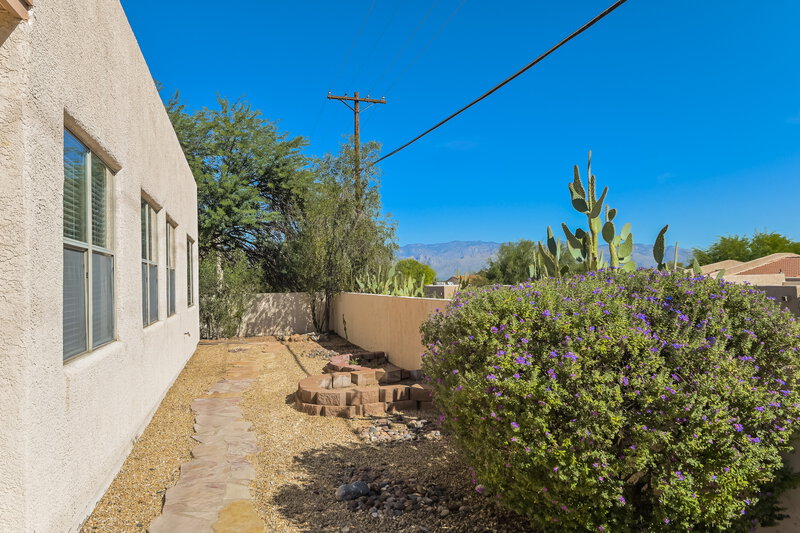 2,175/Mo, 7685 E Placita Luna Preciosa Tucson, AZ 85710 Rear View