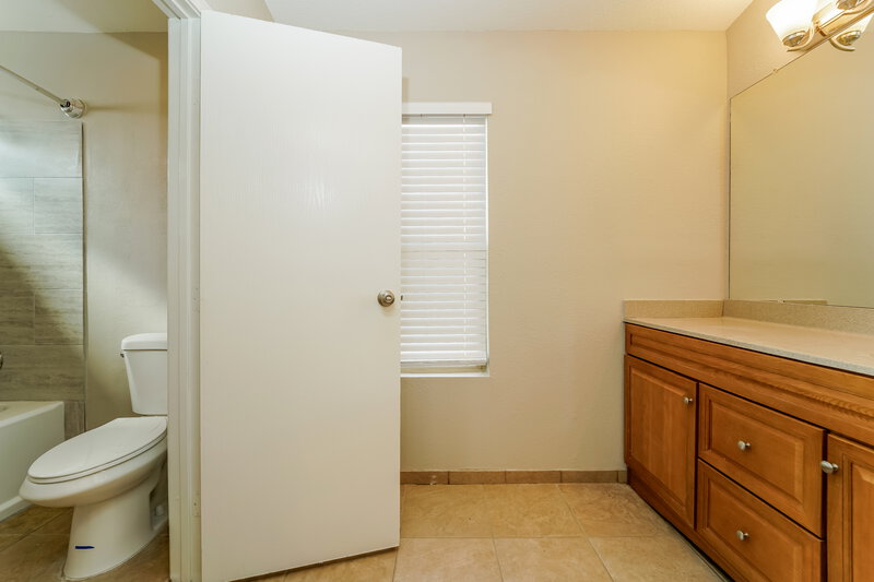 1,845/Mo, 1900 S Hermosa Dr Tucson, AZ 85713 Main Bathroom View