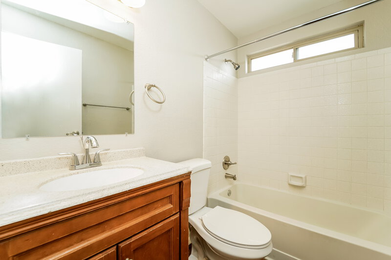 1,845/Mo, 1900 S Hermosa Dr Tucson, AZ 85713 Bathroom View