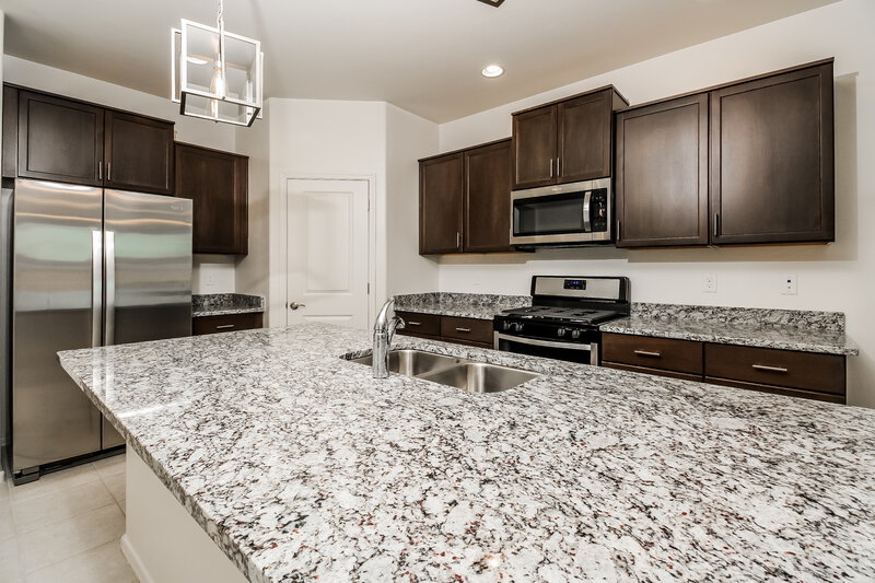 2,050/Mo, 10712 W Embrey Dr Marana, AZ 85653 Kitchen View 2