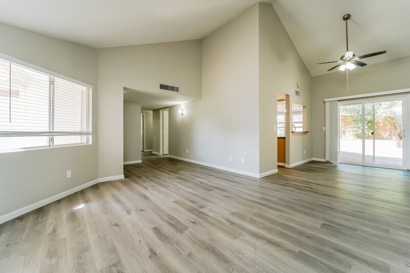 1,840/Mo, 10061 E Domenic Ln Tucson, AZ 85730 Living Room View 3