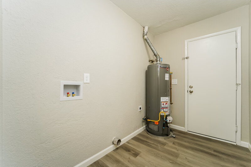 1,840/Mo, 10061 E Domenic Ln Tucson, AZ 85730 Walk In Closet View