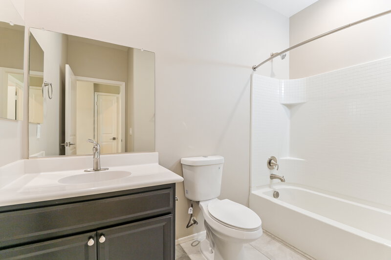 1,770/Mo, 549 N Pecan Sweeper Ln Sahuarita, AZ 85629 Bathroom View