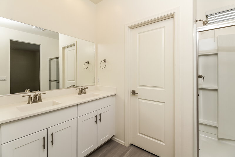 2,185/Mo, 13146 N Grayson Drive Marana, AZ 85653 Main Bathroom View