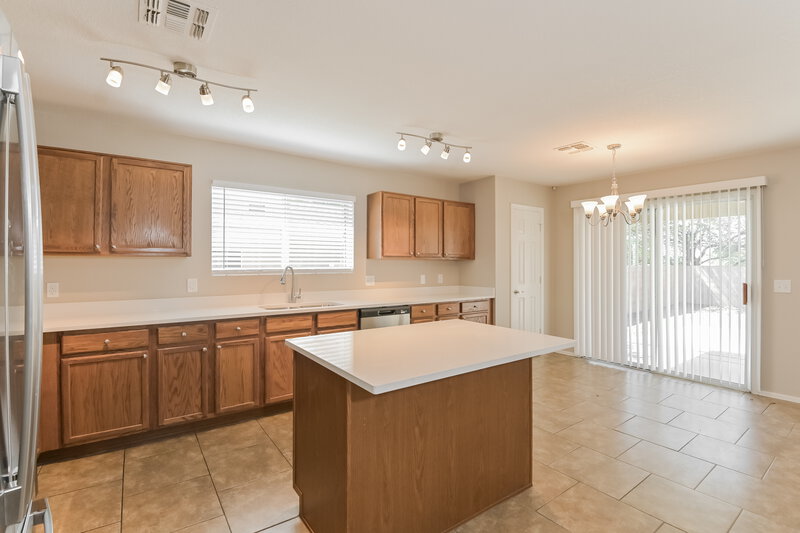2,015/Mo, 3308 S Desert Echo Rd Tucson, AZ 85735 Kitchen View