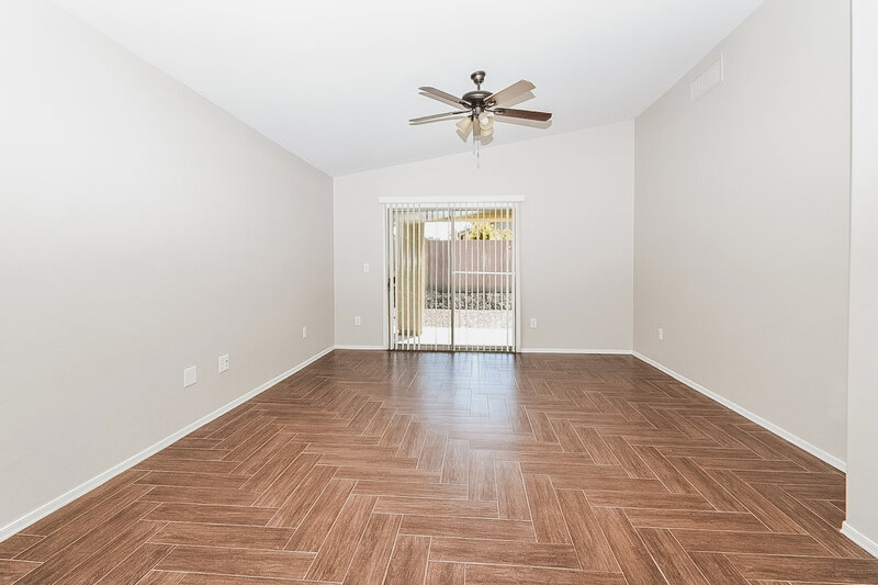 1,585/Mo, 912 E Sheriffs Draw Ln Sahuarita, AZ 85629 Living Room View 2