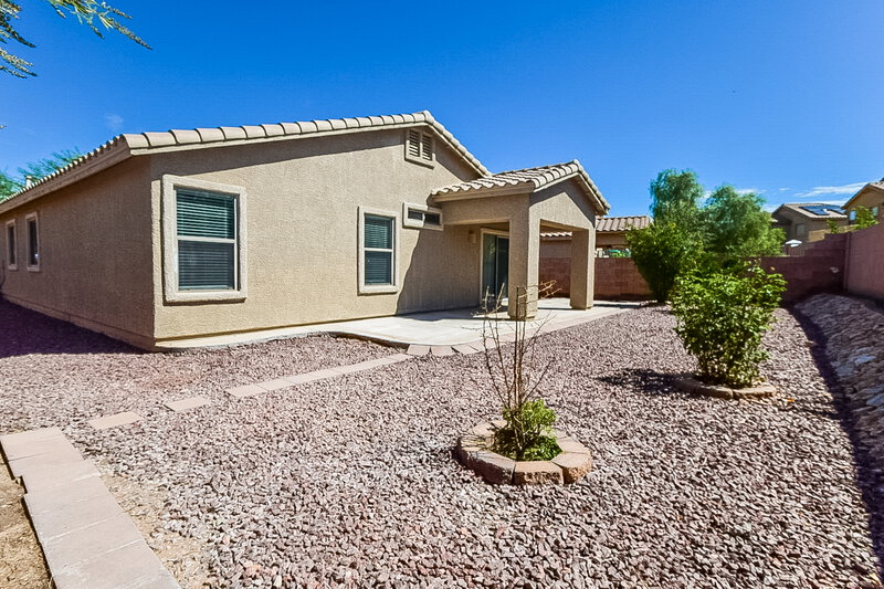 1,585/Mo, 912 E Sheriffs Draw Ln Sahuarita, AZ 85629 Rear View