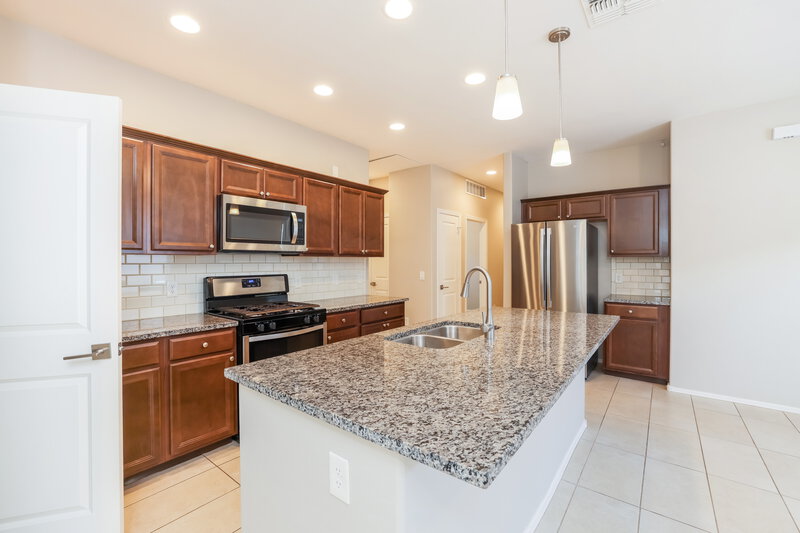 1,645/Mo, 876 E Bottomlands Ln Sahuarita, AZ 85629 Kitchen View