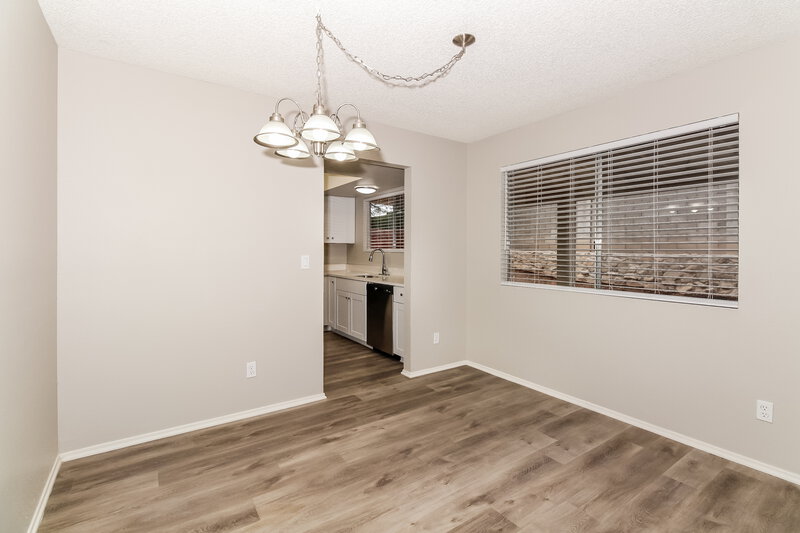 1,785/Mo, 1418 S Gecko Rd Tucson, AZ 85713 Dining Room View 2