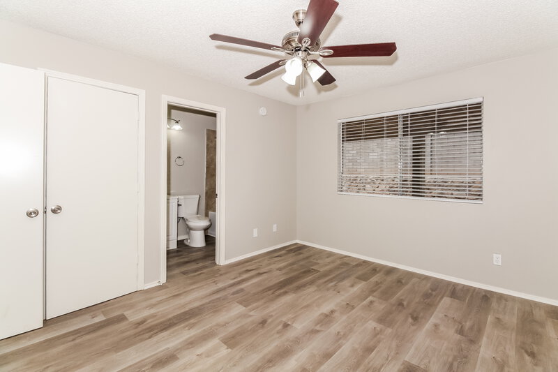 1,785/Mo, 1418 S Gecko Rd Tucson, AZ 85713 Main Bedroom View