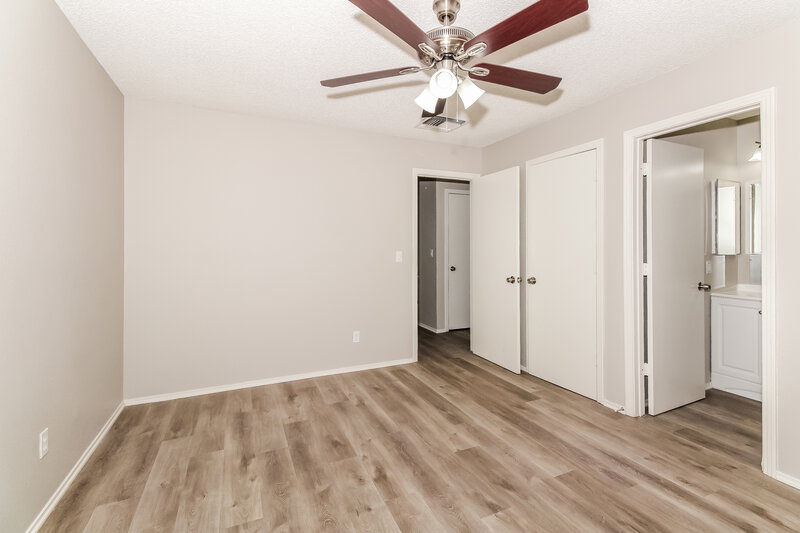 1,785/Mo, 1418 S Gecko Rd Tucson, AZ 85713 Main Bedroom View 2