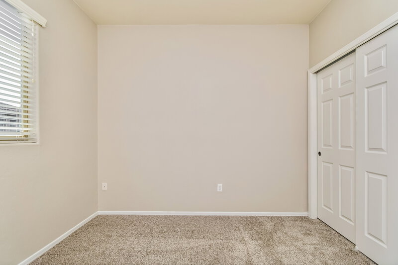 2,035/Mo, 102 W Camino Cuesta Abajo Sahuarita, AZ 85629 Bedroom View 4