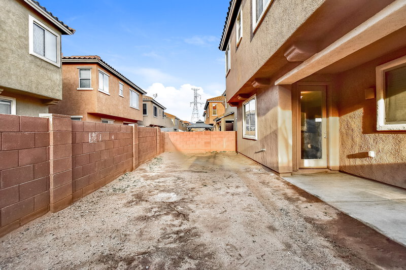 2,035/Mo, 102 W Camino Cuesta Abajo Sahuarita, AZ 85629 Rear View