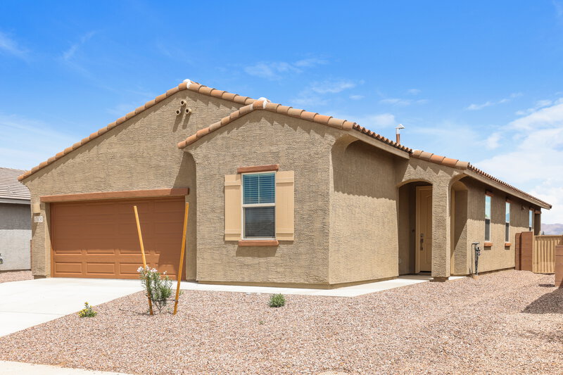 2,010/Mo, 13130 N Grayson Drive Marana, AZ 85653 Front View