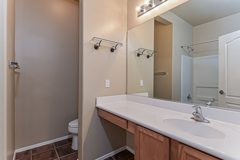 2,295/Mo, 7450 W Balcony Bay Dr Tucson, AZ 85743 Main Bathroom View