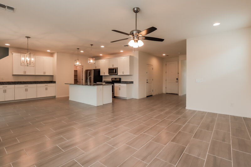 2,060/Mo, 10775 W Embrey Dr Marana, AZ 85653 Living Room View 2