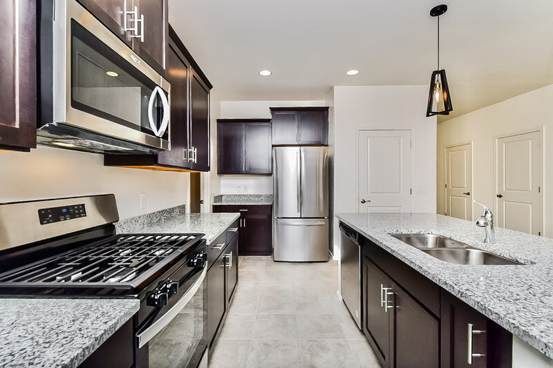 2,055/Mo, 7014 W Ferntree Ln Tucson, AZ 85757 Kitchen View 2