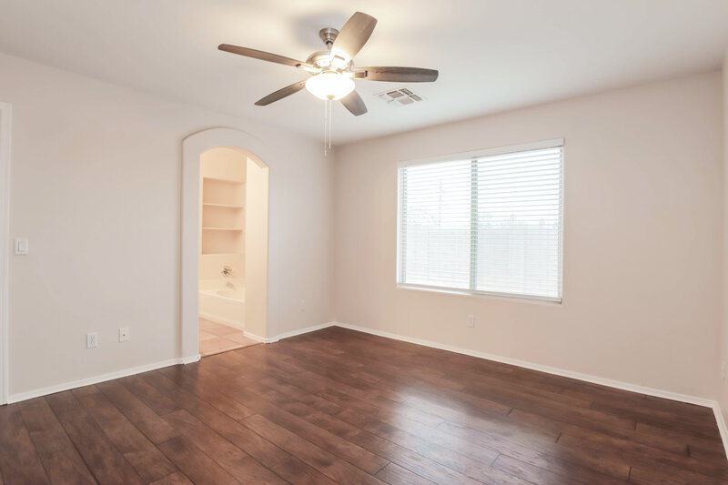 1,795/Mo, 422 W Tara Danette Dr Tucson, AZ 85704 Main Bedroom View 2