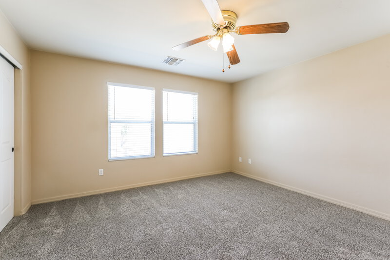 1,670/Mo, 293 W Paseo Celestial Sahuarita, AZ 85629 Main Bedroom View