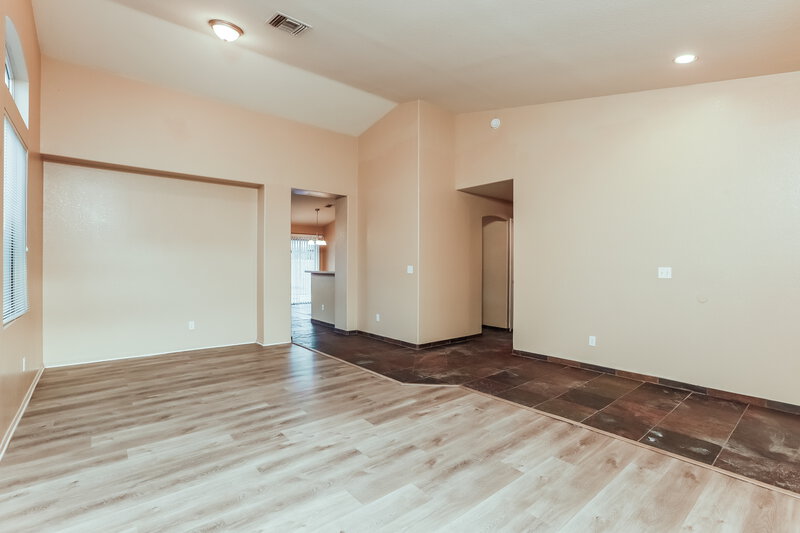 2,085/Mo, 7519 W Summer Sky Dr Tucson, AZ 85743 Living Room View